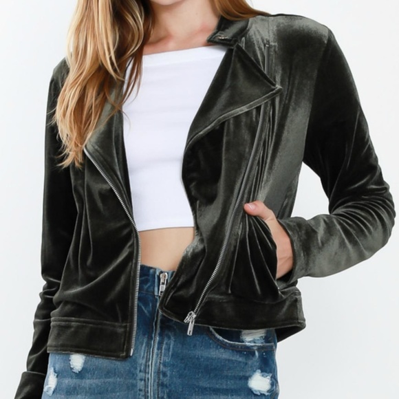 Mustard Seed Jackets & Blazers - Mustard Seed womens green velvet bomber jacket NWT